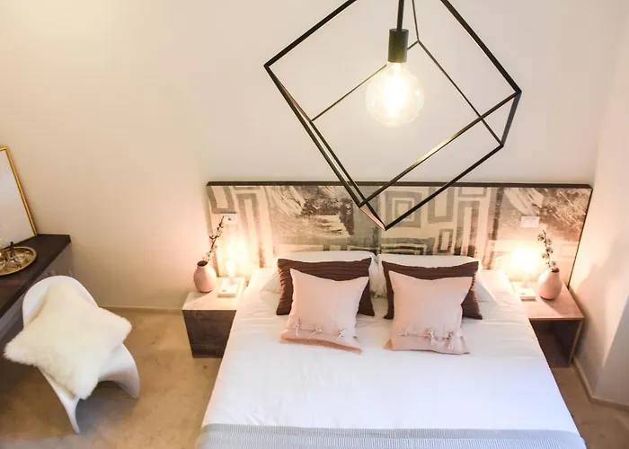 Garibaldi23 Konukevi